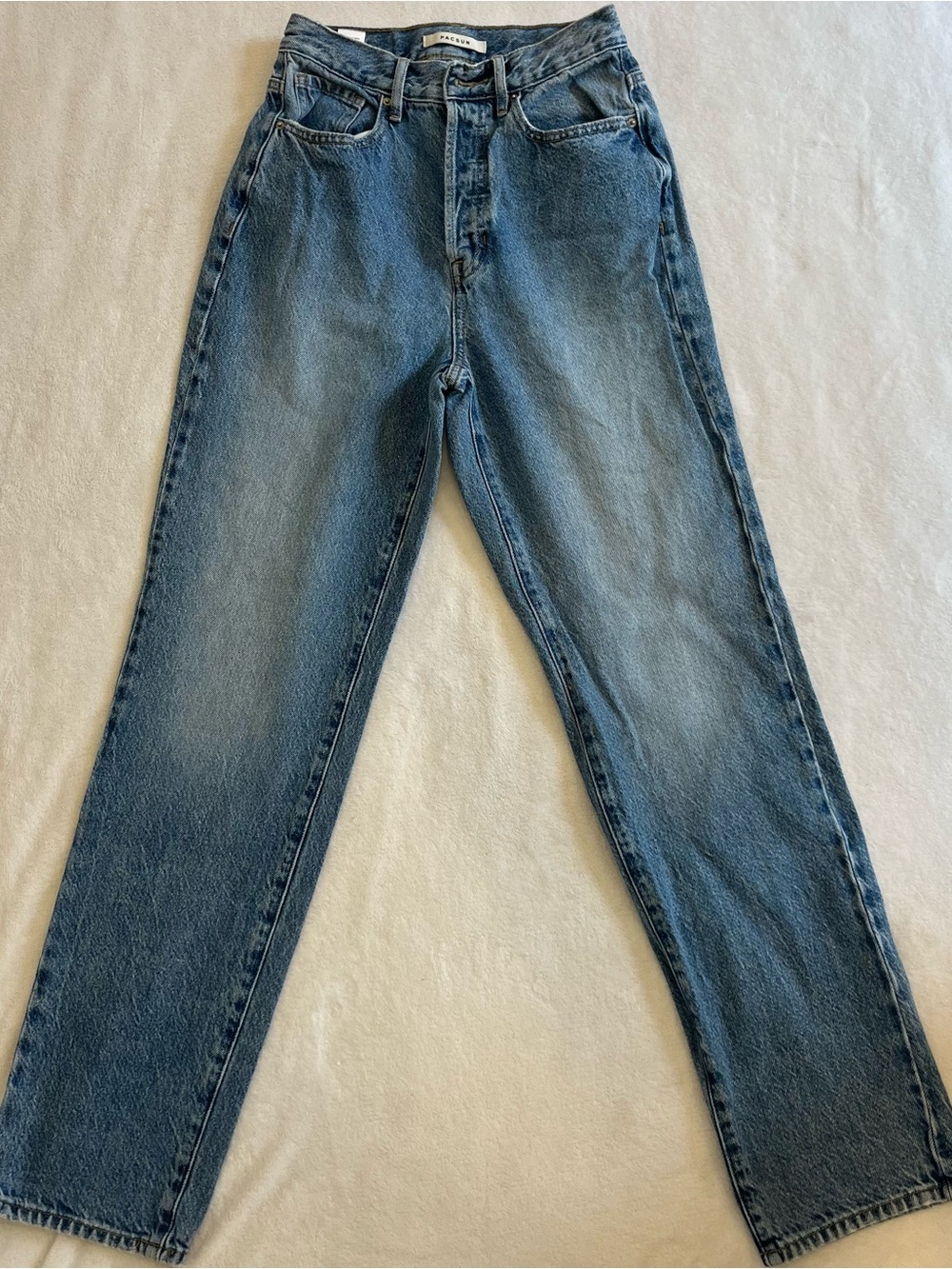PacSun High Rise Straight-Leg Jeans in Medium Wash Blue